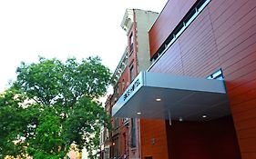 Edge Hotel Washington Heights